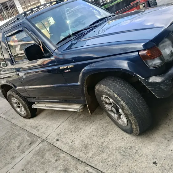 Mitsubishi Montero 1999 2.4 V11