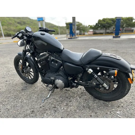 Harley Davidson Iron 883