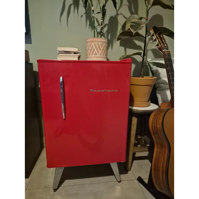 Frigobar Retrô Ótimo Estado! Vermelho 76 Litros 127v (usado)