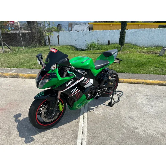 Kawuasaki Zx10r Mod 2009con Extras