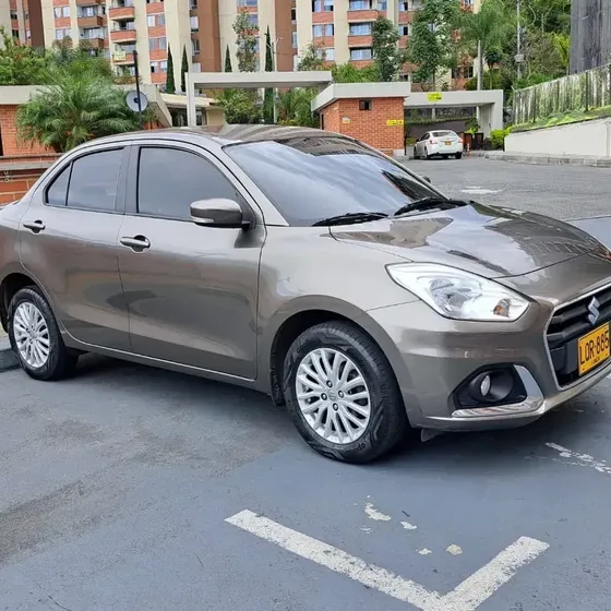 Suzuki Swift 2023 1.2 Dzire