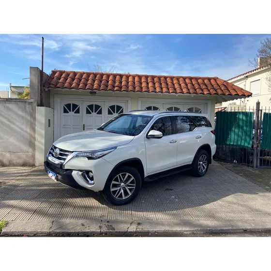 Toyota Hilux Sw4 2.8 Srx 177cv 4x4 7as At