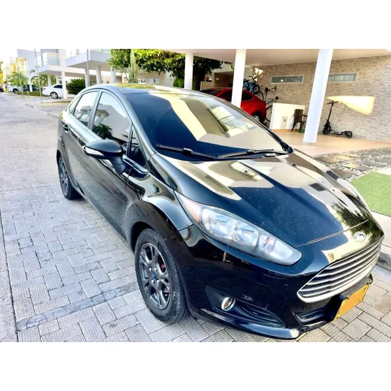 Ford Fiesta 1.6 Hatchback Se