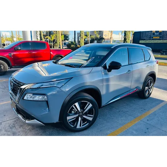 Nissan X-trail 2.5 Platinum Plus 3 Row Cvt