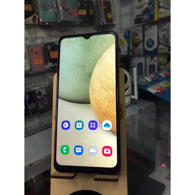 Samsung A12