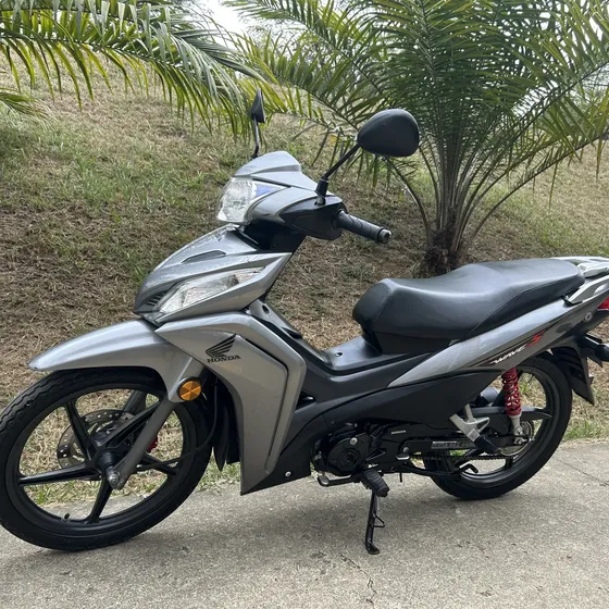 Honda Wave 110s Modelo 2023 - Excelente Estado - Única Dueña