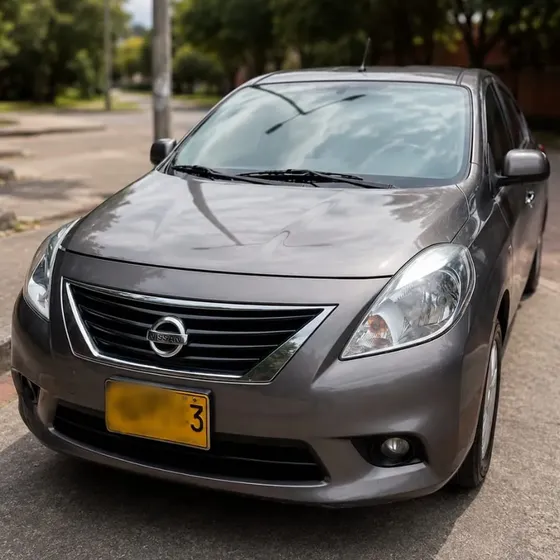 Nissan Versa 2014 1.6 Advance