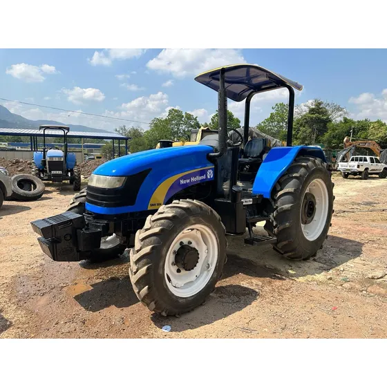 Tractor New Holland Chino