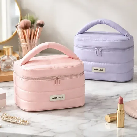 Necessaire Feminina Puffer Metalizada De Maquiagem