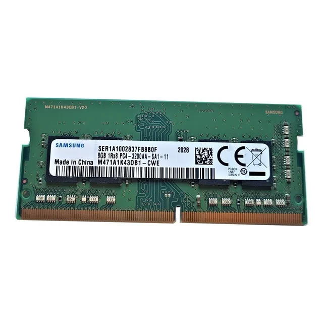 Memoria RAM color verde 8GB 1x8GB Samsung M471A1K43DB1-CWE