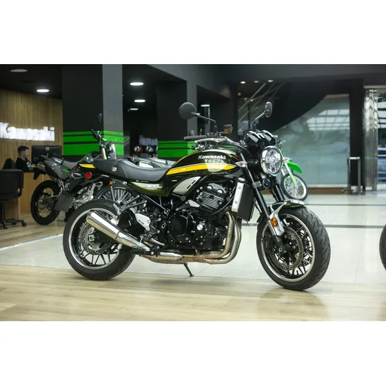 Kawasaki Z900rs (no Bmw Nine T , No Triumph Scrambler)