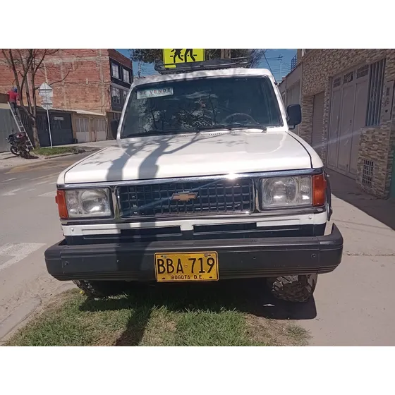 Chevrolet Trooper 2.6 Dlx