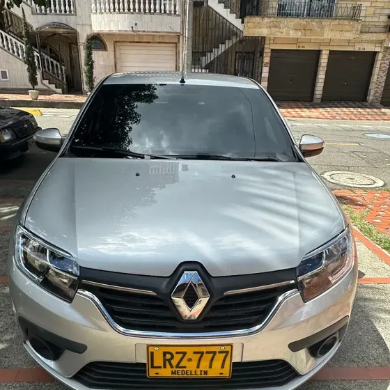 Renault Logan 2023 Zen