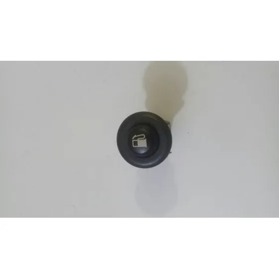 Boton Pulsador Tapa De Gasolina Jeep Grand Cherokke 4g 11-13