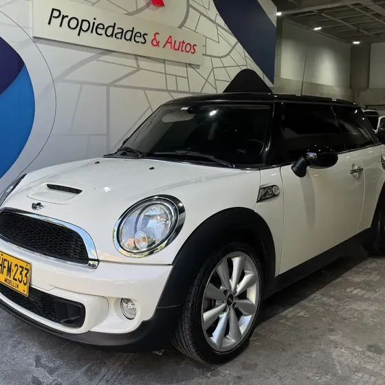 Mini Cooper S 2013 Mini Cooper S R56