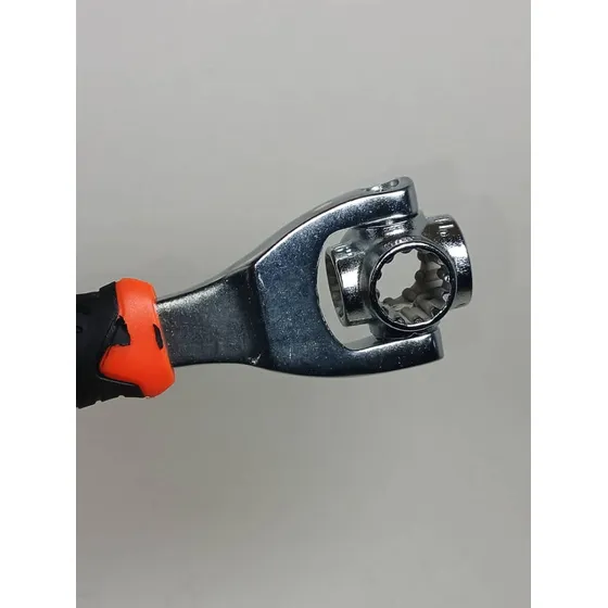 Llave Multidado De Estrella 360° 8 En 1