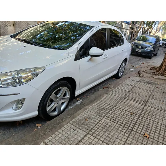 Peugeot 408 1.6 Allure Nav Hdi 115cv