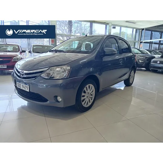 Toyota Etios Full