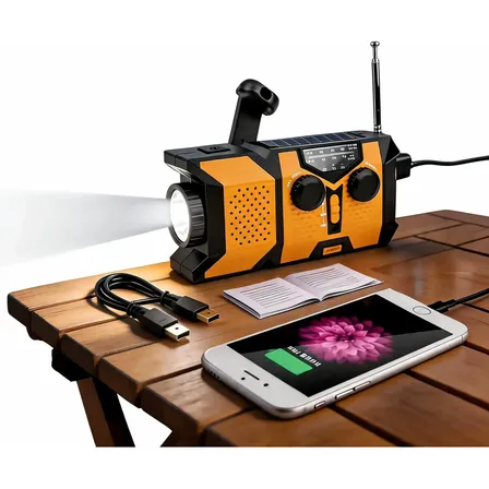 Rádio Solar De Emergência Com Lanterna E Manivela Am/fm Laranja 127/220v