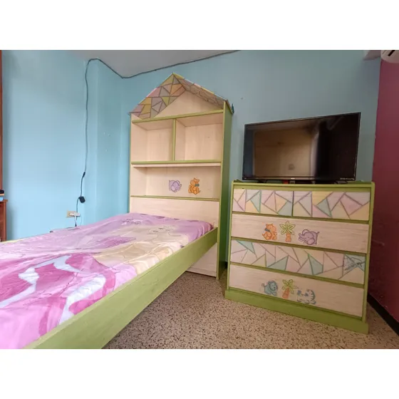 Juego De Cuarto Niños, Incluye Gavetero, Biblioteca Y Lampar