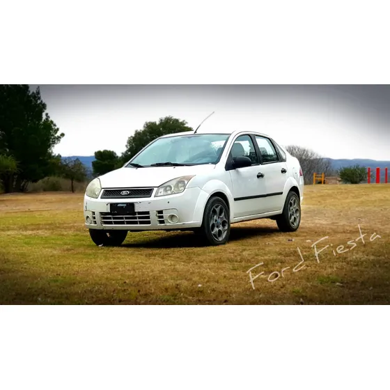 Ford Fiesta Max 1.6 Ambiente Mp3