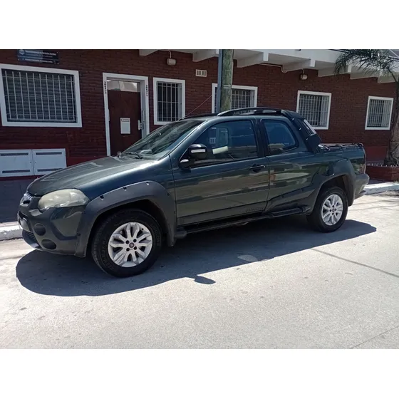 Fiat Strada 1.6 Adventure Cd C/alarma + Capota
