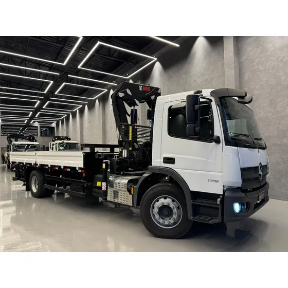 Caminhão Mb Atego 1719 Toco 4x2 2025 Munck Argos Agi 20t