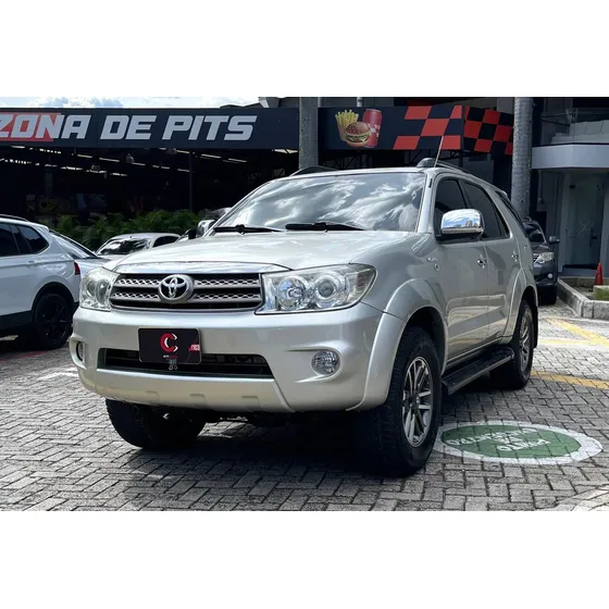 Toyota Fortuner 4.0 Sr5