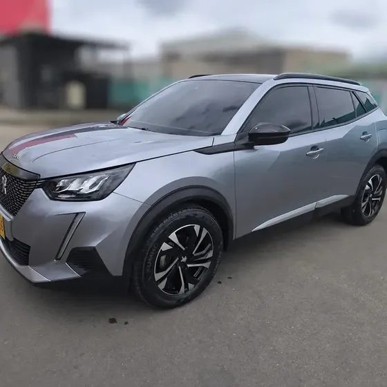Peugeot 2008 2023 1.2 Allure At