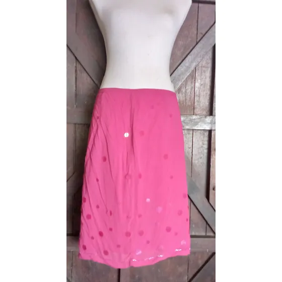 Falda Dama Elegante Y Con Algo De Lentejuelas. Nueva