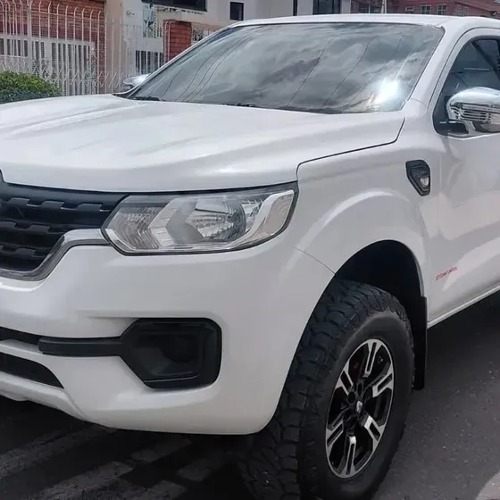 Renault Alaskan 2022 2.5 4x4 Turbo Diésel Mecánica