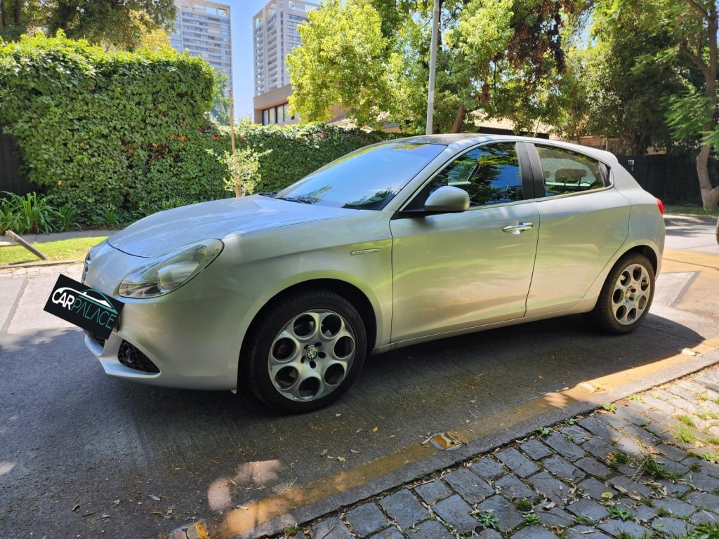 Alfa Romeo Giulietta Distinctive