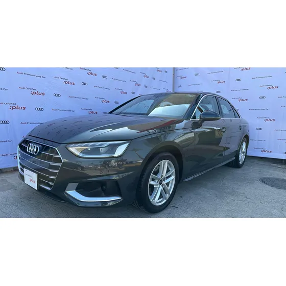 Audi A4 2.0 Select At