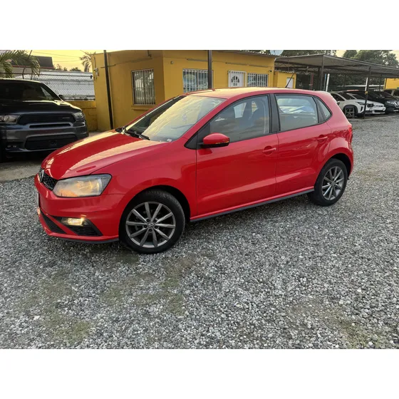 Volkswagen Polo 1.6 Comfortline Plus Mt