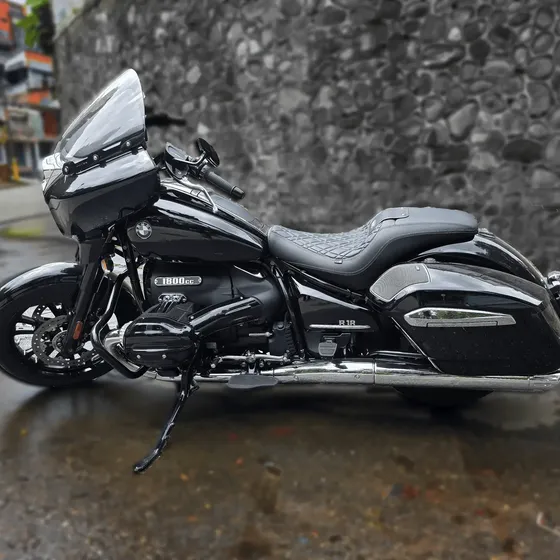 Bmw R18b  1800cc Negro Tormenta