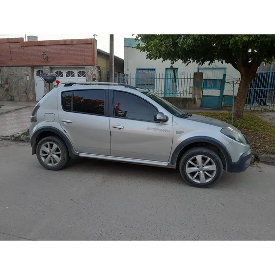 Renault Sandero Stepway 1.6 Confort