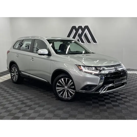 Mitsubishi Outlander 2.4 Es Cvt