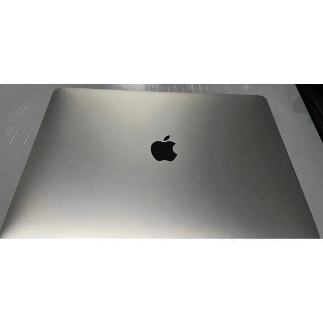 Macbook Air (2020)