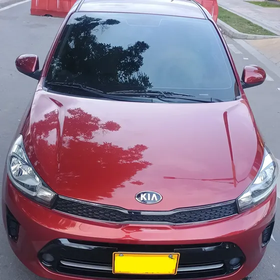 Kia Soluto 2021 1.4l Lx 5mt Ac