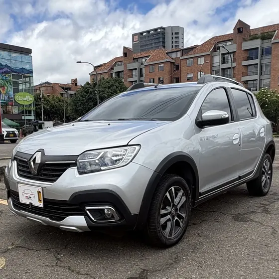Renault Stepway 2022 1.6 Intense Mecánica