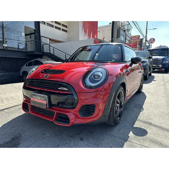 Mini John Cooper Works 2.0 Hot Chilli At