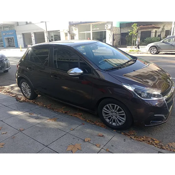 Peugeot 208 1.5 Allure Smeg