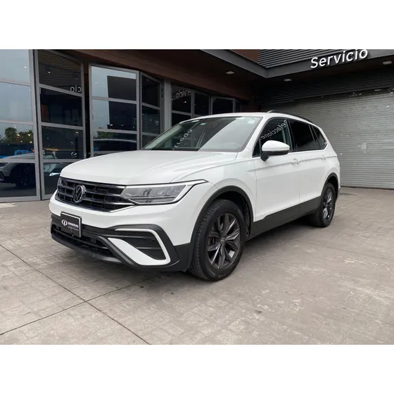 Volkswagen Tiguan 5p Comfortline L4/1.4/t Aut 7 Pas