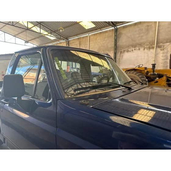 Ford F-1000 4.3 Xlt 4x4 2p