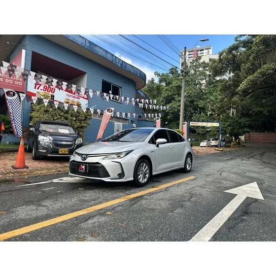 Toyota Corolla 1.8 Xe-i Hibrydo