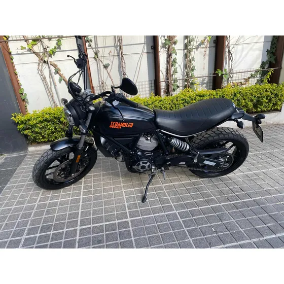 Ducati Scrambler Sixty2