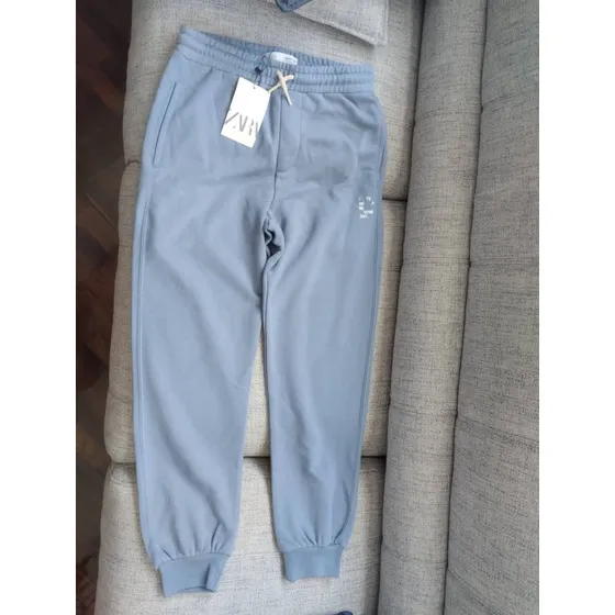 Mono Deportivo Marca Zara Talla 13-14 Años