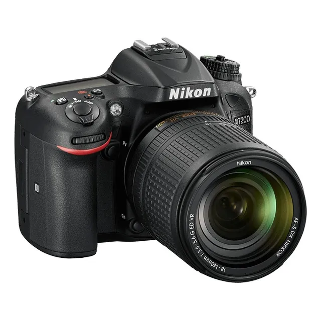 Camara Nikon D7200 18-140mm 24.2mp