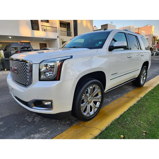 Gmc Yukon 6.2 Denali 8 Vel Awd At
