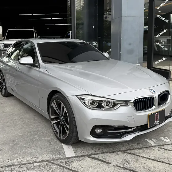 BMW 330e 2018 2.0 330e Iperformance Premium